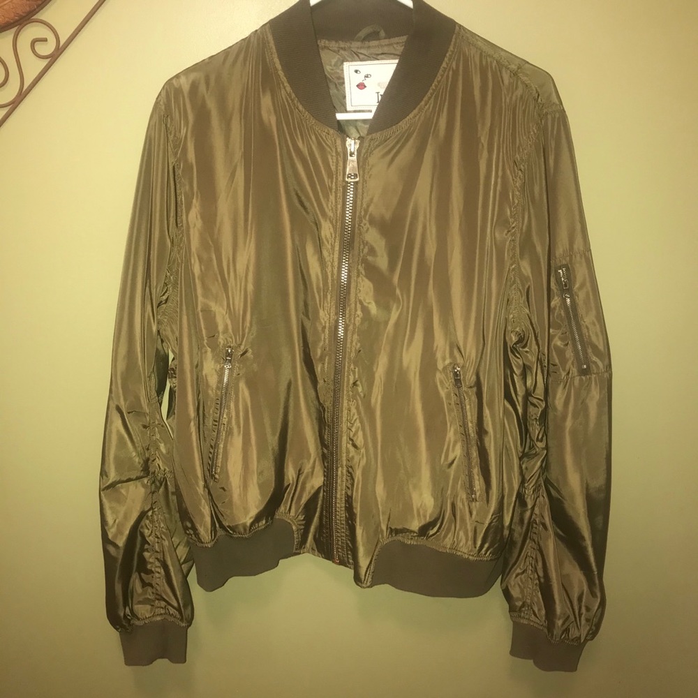 Olive Green w/Metallic Gold Zippers Sz 1X